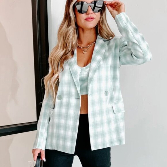 BeaVely Plaid Blazer - Picture 1 of 9